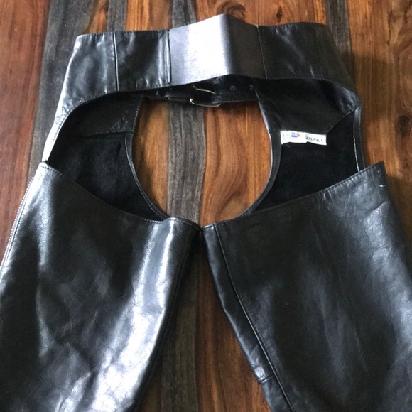 Unisex Park V Leather Motorcycle Chaps - Picture 6 of 7
